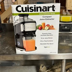 New Cuisinart Compact Juicer